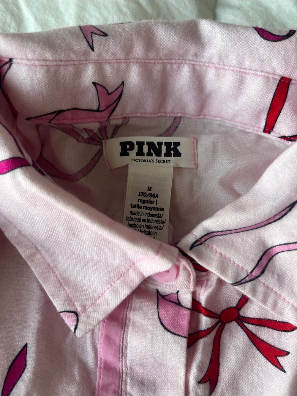 BRAND NEW VICTORIA’s SECREt PAJAMAS - Picture 2 of 3